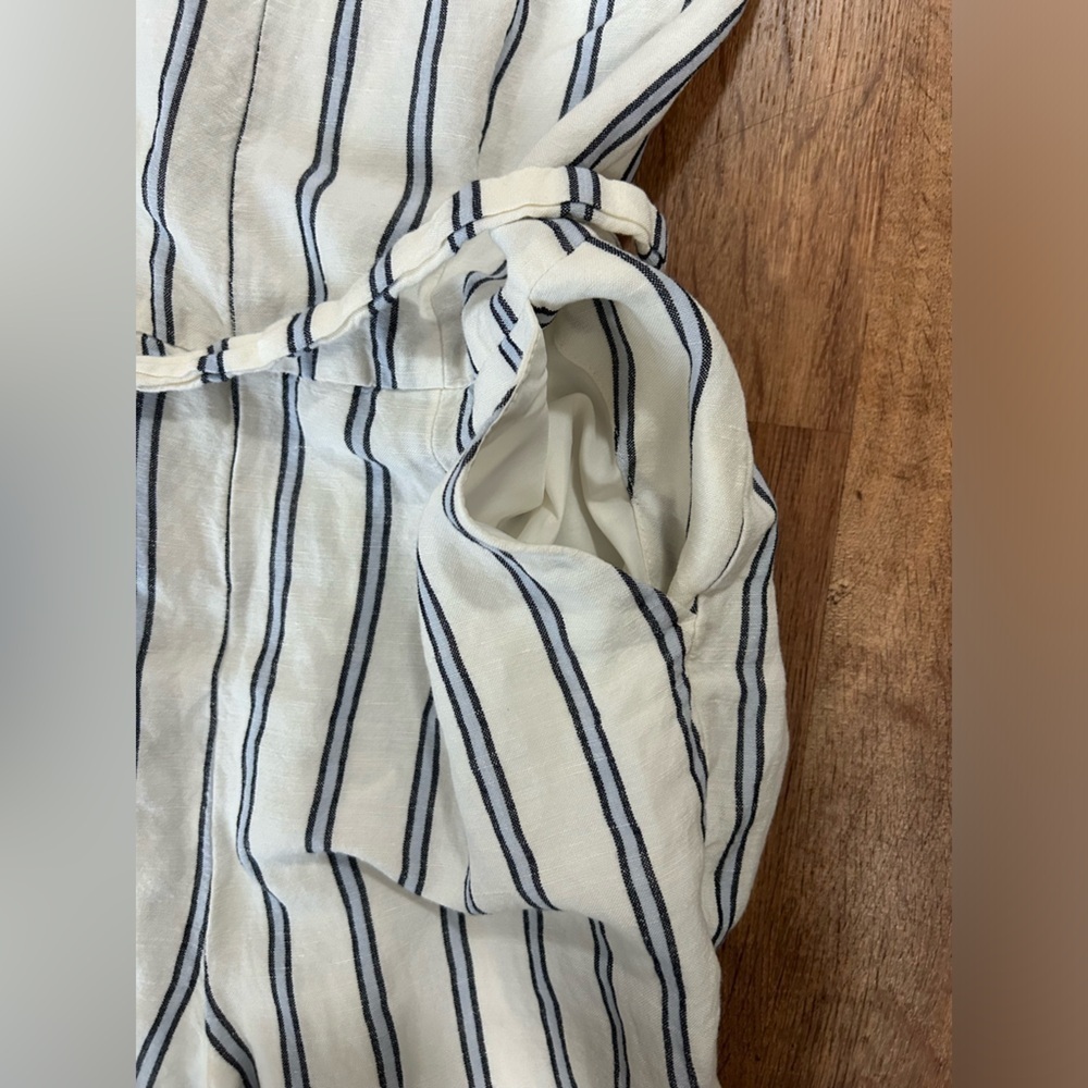 Universal Thread Linen Blend White Pinstripe Jump… - image 5